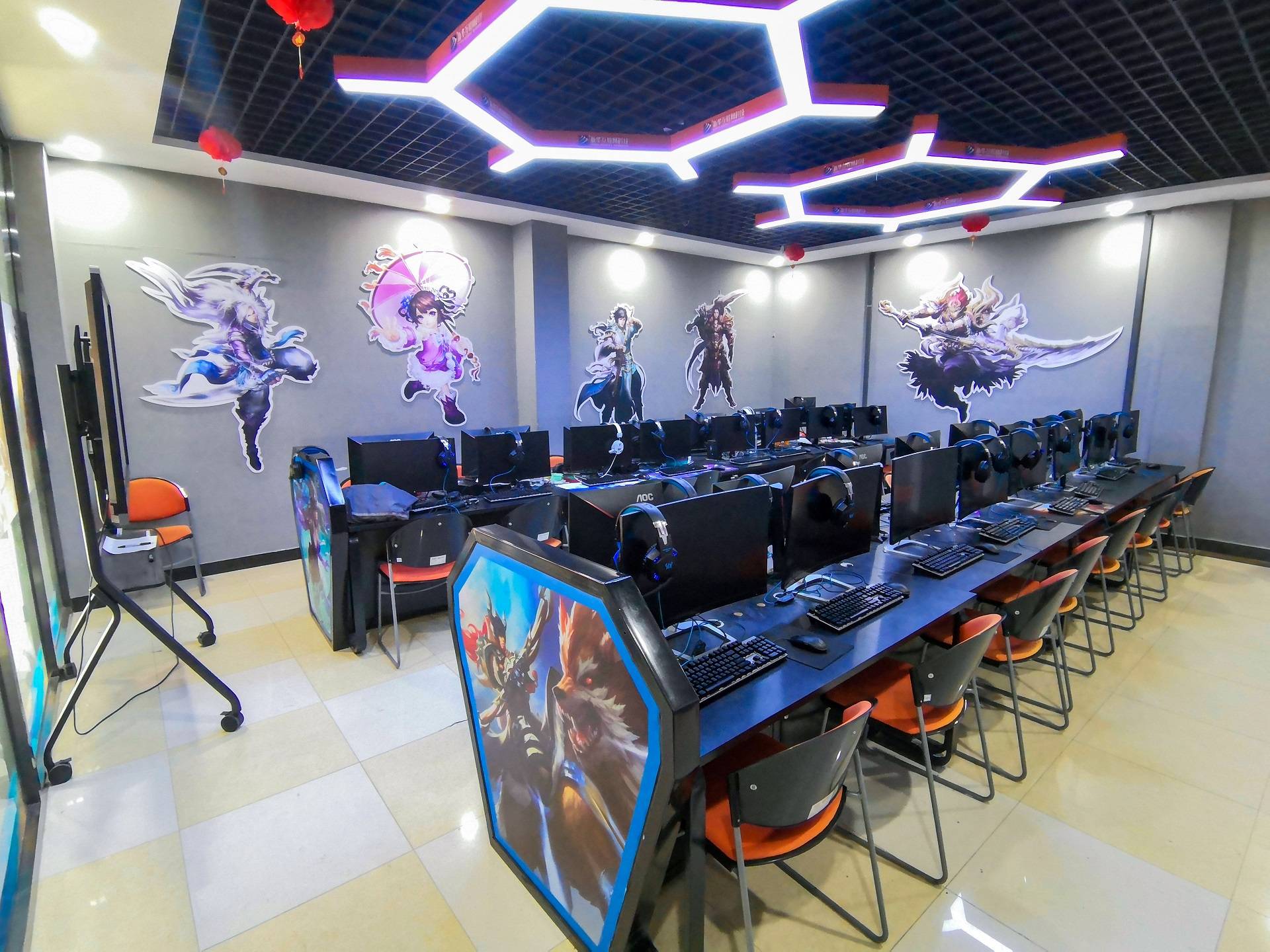 沈阳靠谱电竞培训机构深度剖析:沈阳新华电脑学校脱颖而出