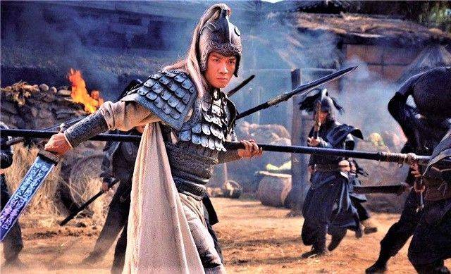 韩德四子瞬间被70岁的赵云擒1人,杀3人,真实的赵云到底多厉害?