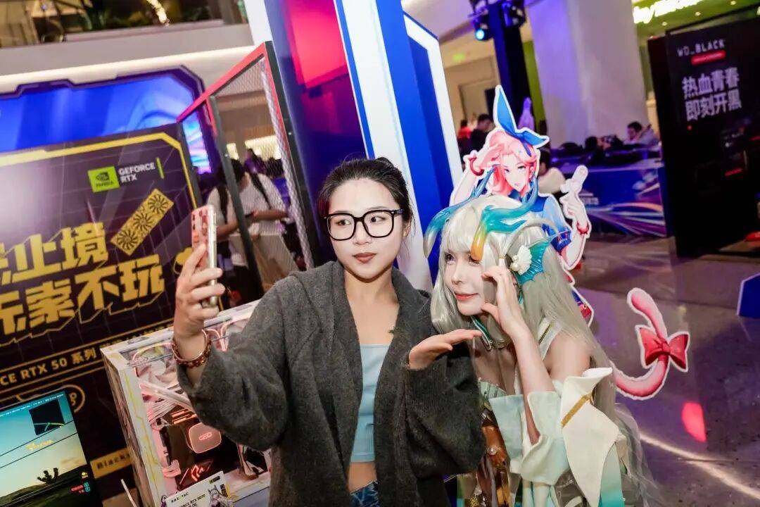 沿沪宁电竞代表队会师普陀,2025全民电竞嘉年华线下淘汰赛收官