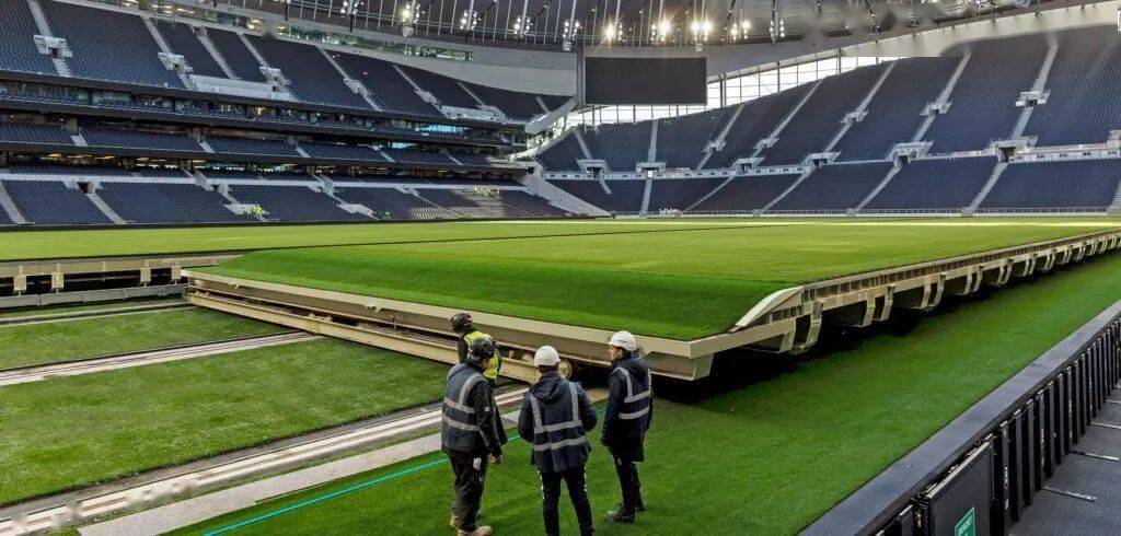 热刺球场为NFL铺设人造草坪，但球员更偏爱天然草