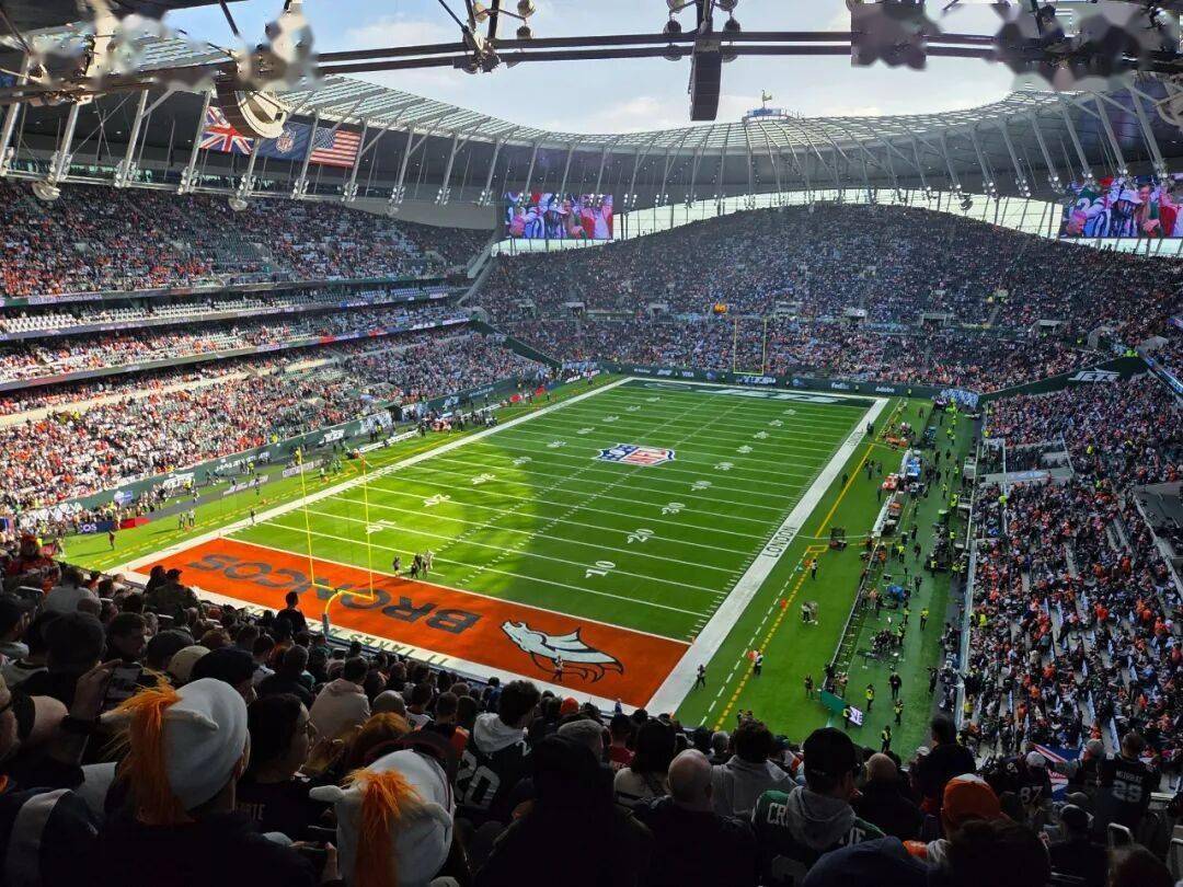 热刺球场为NFL铺设人造草坪，但球员更偏爱天然草