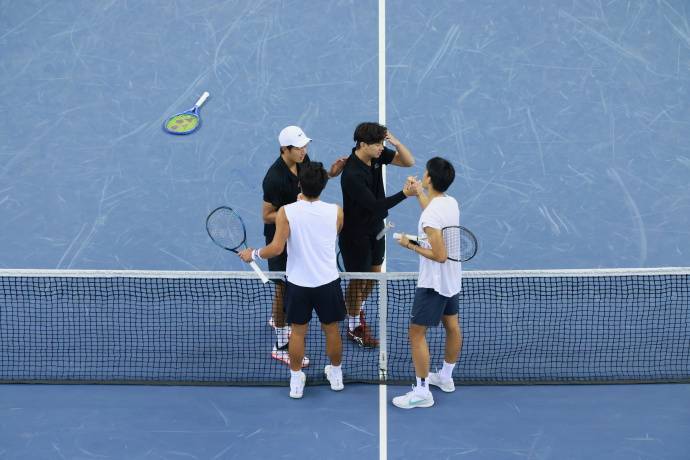 全运会网球男双决赛:唐盛 / 孙浅 2-1 力克布云朝克特 / 郑展,逆转夺金