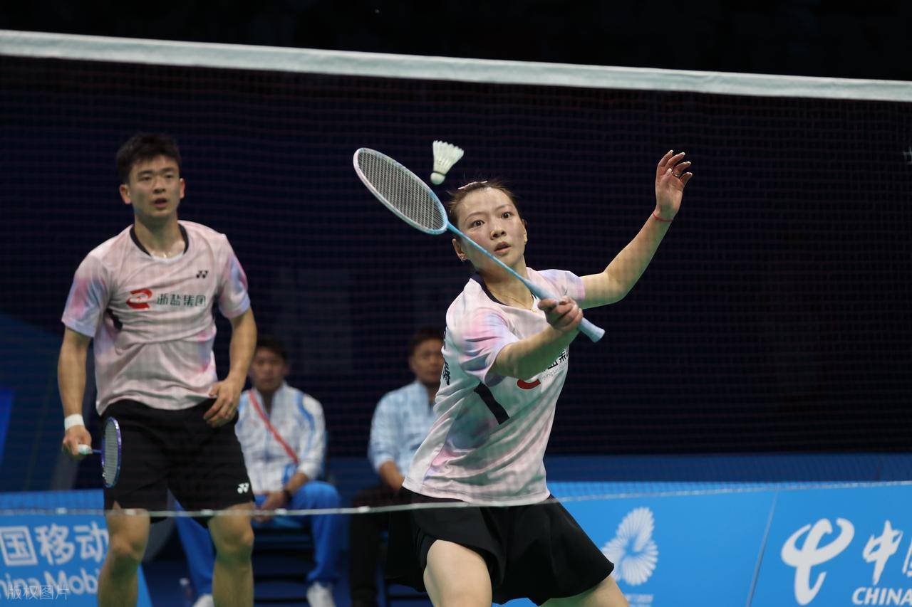 全运会羽毛球赛结束 雅思圆满落幕 翁泓阳男单夺冠 王昶男双丢冠