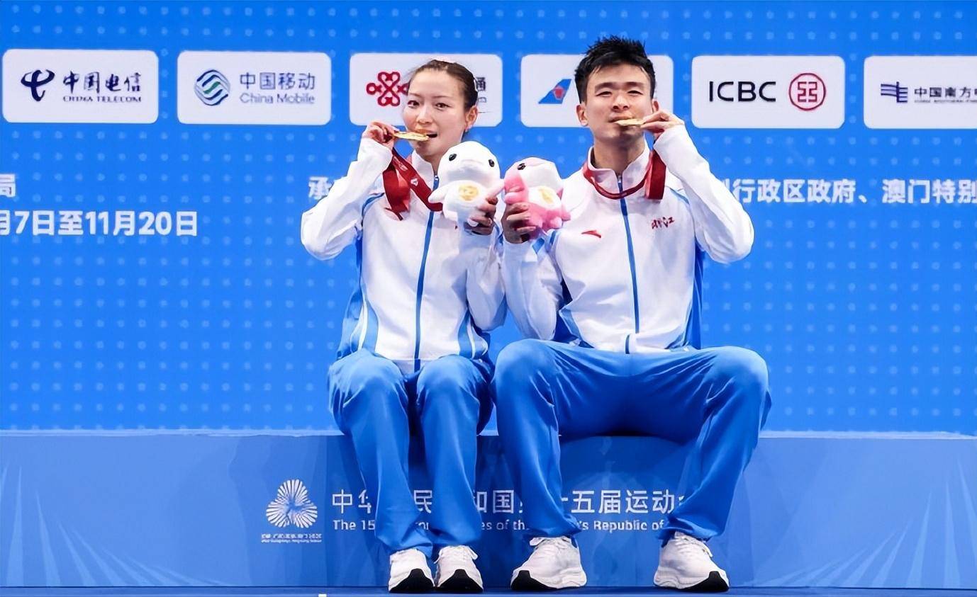 全运会羽毛球赛结束 雅思圆满落幕 翁泓阳男单夺冠 王昶男双丢冠