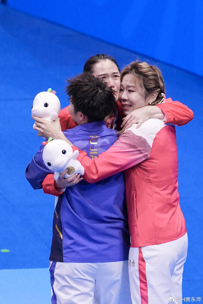 全运会羽毛球赛结束 雅思圆满落幕 翁泓阳男单夺冠 王昶男双丢冠