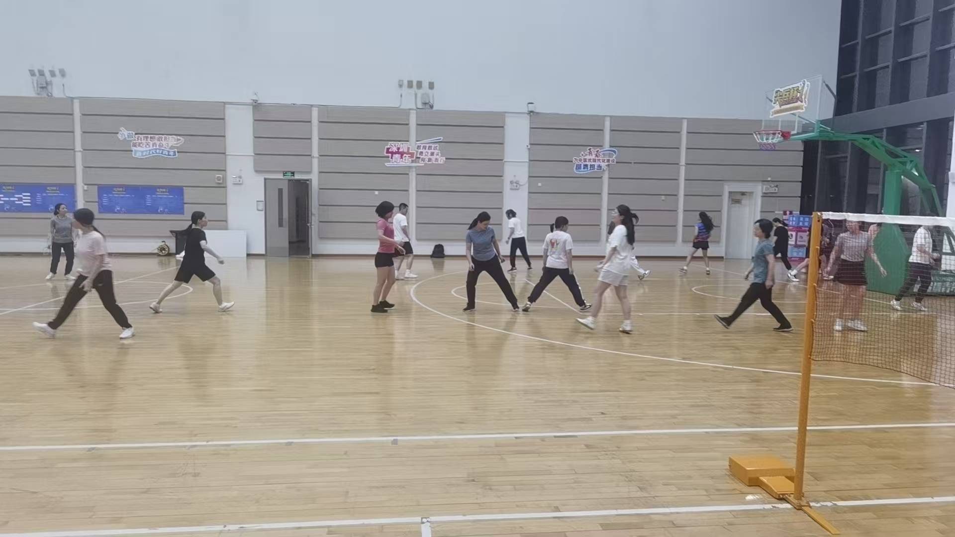 【震惊!】深圳这5家羽毛球机构,让你秒变球场高手!