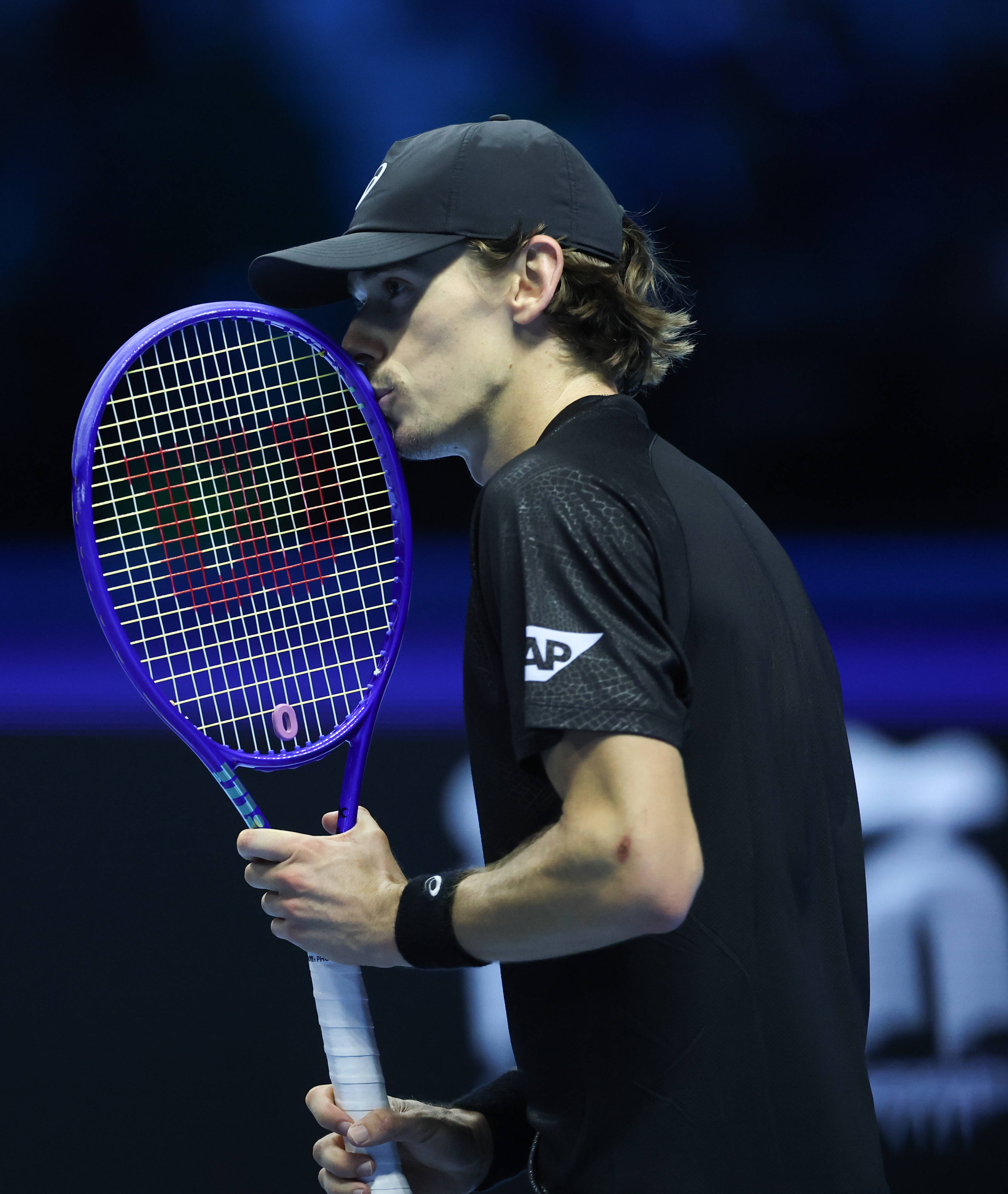 (体育)网球——ATP年终总决赛半决赛:辛纳胜德米纳尔